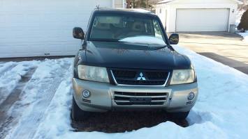 2003 Mitsubishi Montero