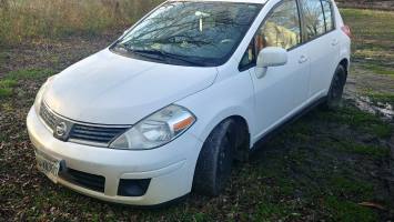 2009 Nissan Versa Hatchback