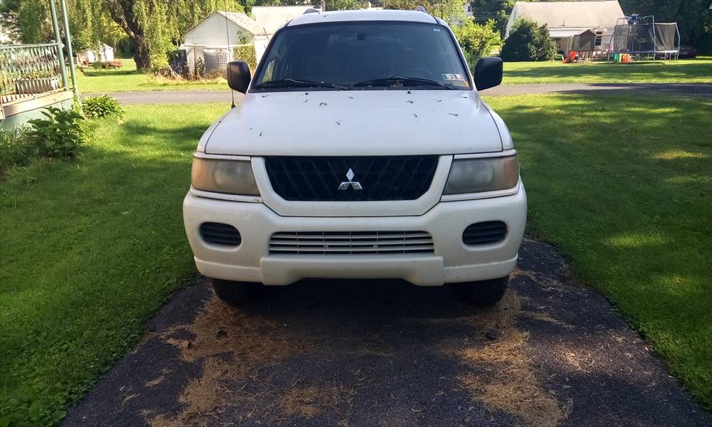 2003 Mitsubishi Montero