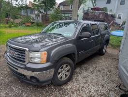 2010 GMC Sierra Crew Cab (4 doors)