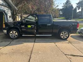 2010 GMC Sierra Crew Cab (4 doors) Grand Rapids MI 2010 GMC Sierra Crew Cab (4 doors) Grand Rapids MI