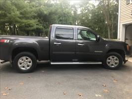 2010 GMC Sierra Crew Cab (4 doors)