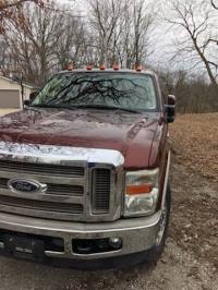 2008 Ford F350 Crew Cab (4 doors)