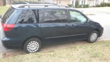 2004 Toyota Sienna
