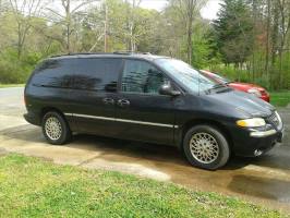 1998 Chrysler Town & Country