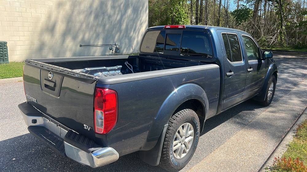 2017 Nissan Frontier Crew Cab (4 doors)