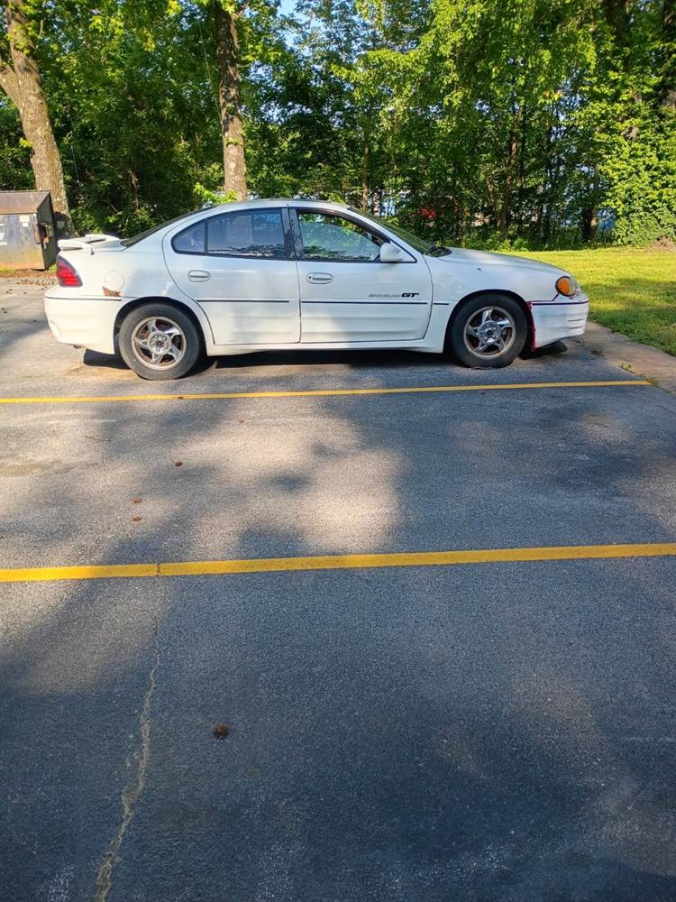 2002 Pontiac Grand Am Sedan