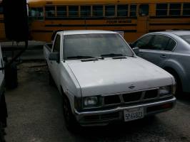 1997 Nissan Truck Regular Cab (2 doors)