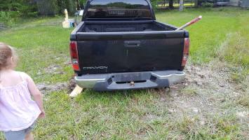 2004 GMC Canyon Crew Cab (4 doors)