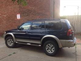 2002 Mitsubishi Montero