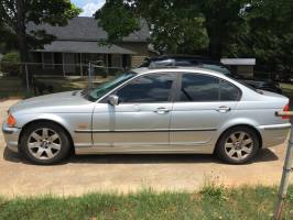 2000 Mazda 323 Sedan