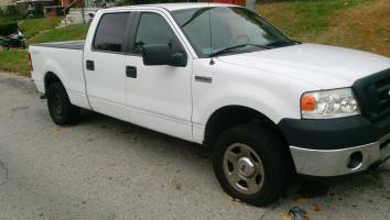 2008 Ford F150 Crew Cab (4 doors)